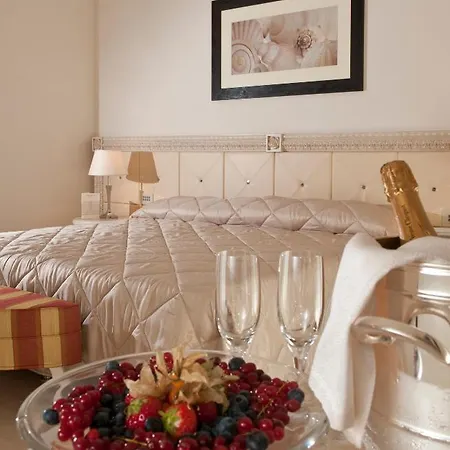 Grand Italia Hotel 5*