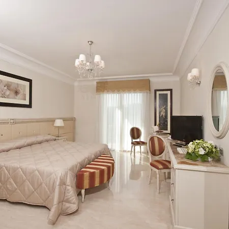 Grand Italia Hotel 5*