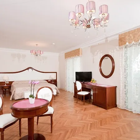 Grand Italia Otel 5*