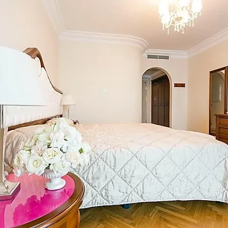 Grand Italia Hotel