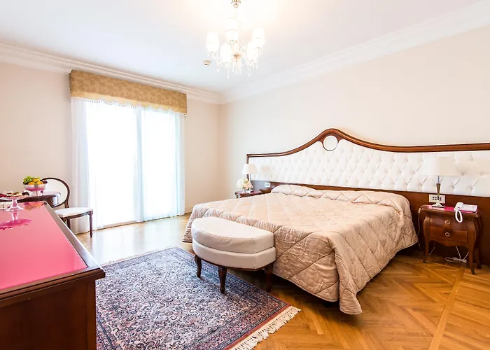 Grand Italia Hotel 5*