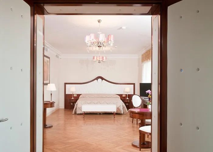 Hotell Grand Italia 5*