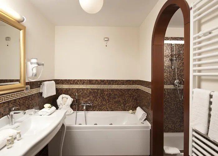 Hotel Grand Italia 5*