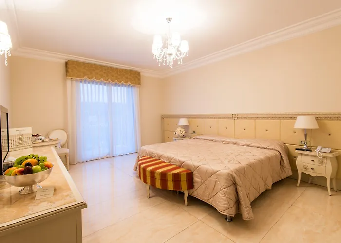 Grand Italia Hotel 5*